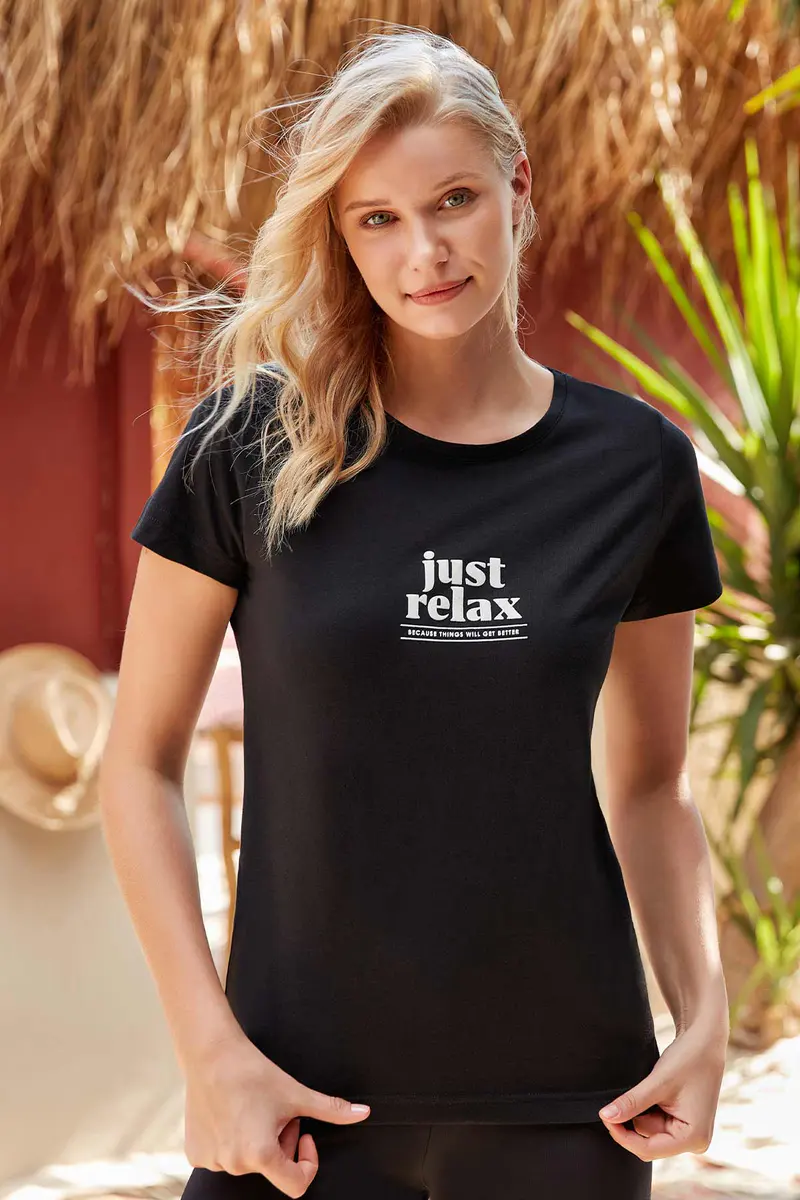 Berrak Berrak 8143 Kadın T-Shirt — Siyah