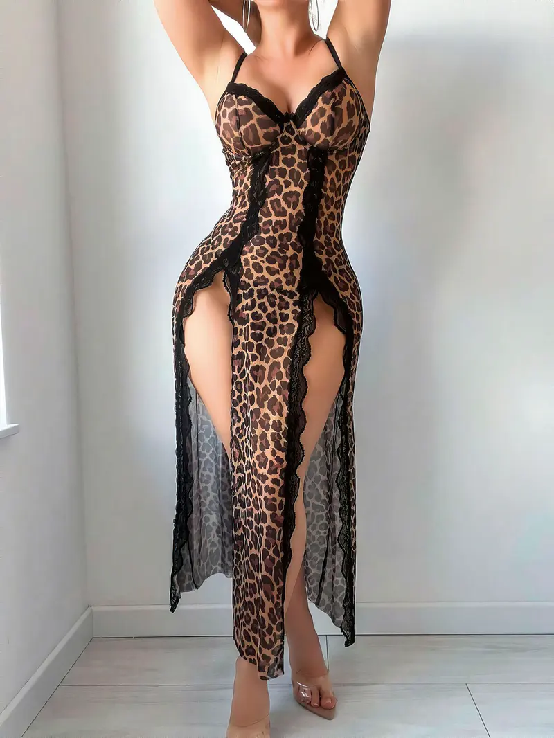 NightLight Kadın Leopar Desenli Tül Dantel Detaylı Çift Yırtmaçlı Uzun Fantezi Elbise Gecelik