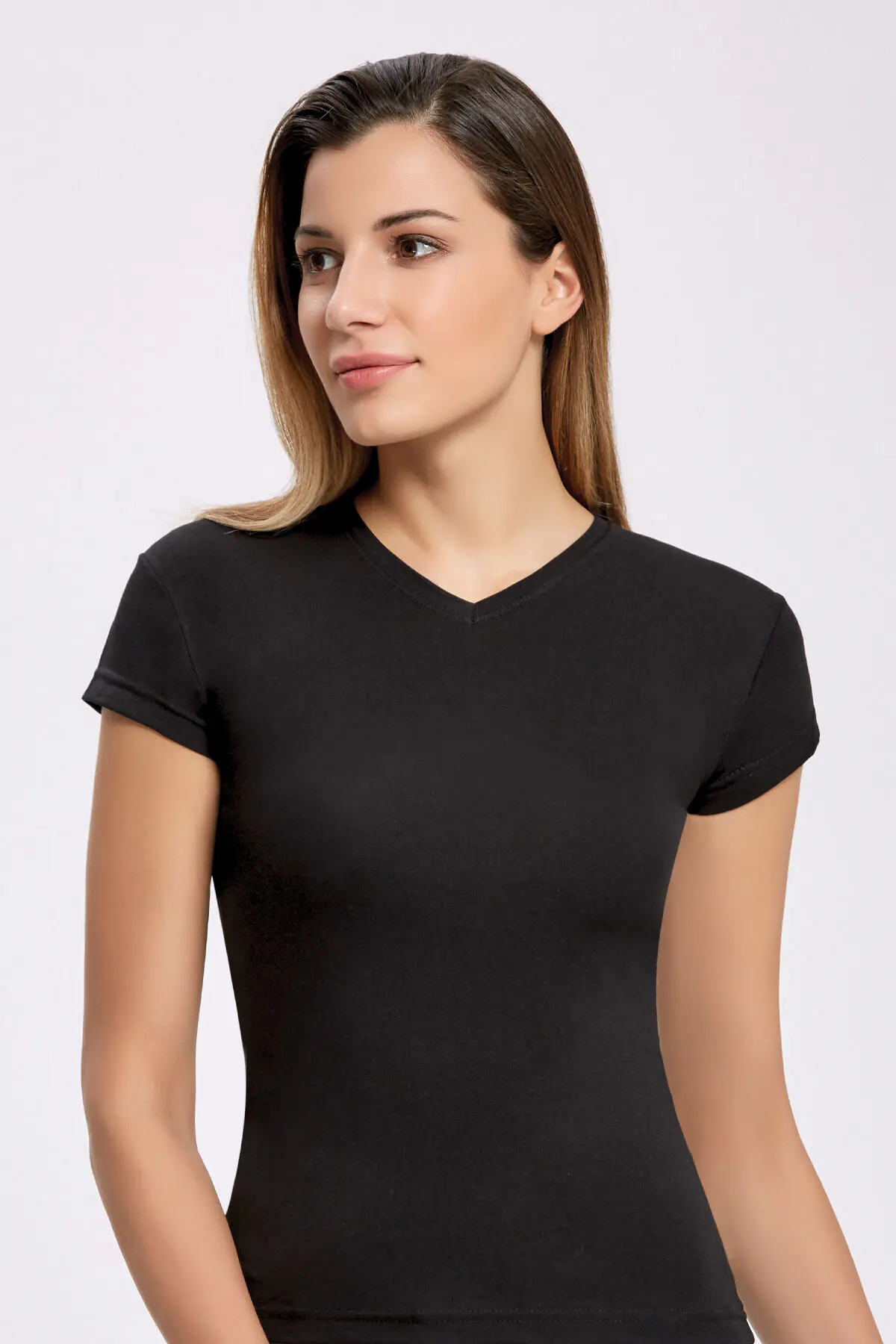 İlke Elastan Siyah V Yaka T-shirt